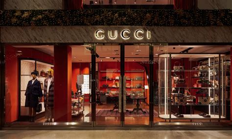 where do gucci make their clothes|who makes gucci frames manufacturer.